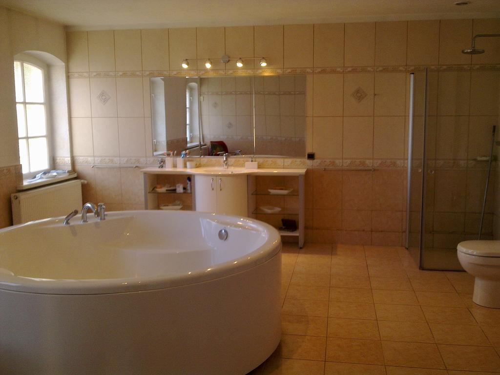 Figaro Villa Вентспилс Стая снимка